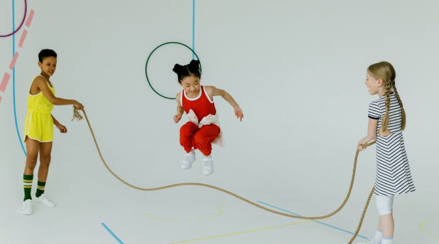 découvrez des exercices de saut variés pour améliorer votre force, votre endurance et votre agilité. parfaits pour tous les niveaux, ces entraînements dynamiques vous aideront à atteindre vos objectifs fitness tout en vous amusant.