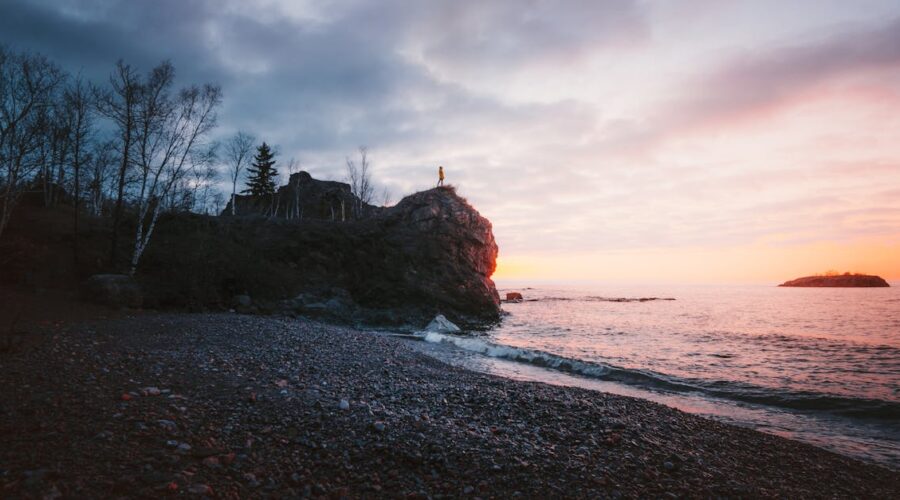 découvrez silver bay, une destination idyllique offrant des paysages époustouflants, des plages de sable fin et des activités de plein air pour toute la famille. parfait pour une escapade relaxante ou une aventure inoubliable.