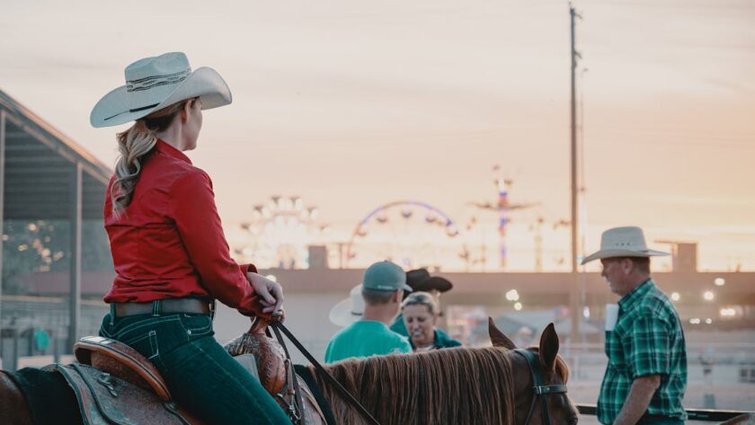 découvrez tout ce qu'il faut savoir sur la selle western : caractéristiques, avantages, utilisation pour l'équitation western et conseils pour choisir le modèle idéal selon votre cheval et votre discipline.