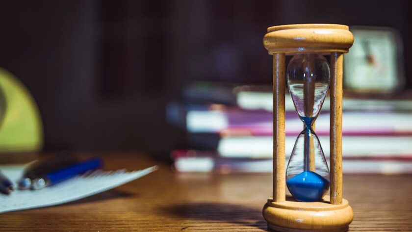 découvrez tout sur le timing en cso : techniques, conseils et stratégies pour optimiser vos performances en concours de saut d’obstacles.