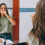 découvrez des conseils et astuces essentiels pour le self-care afin de prendre soin de votre bien-être physique et mental au quotidien.