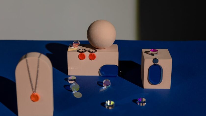 découvrez notre collection exclusive de bijoux raffinés alliant élégance et qualité pour sublimer votre style au quotidien.