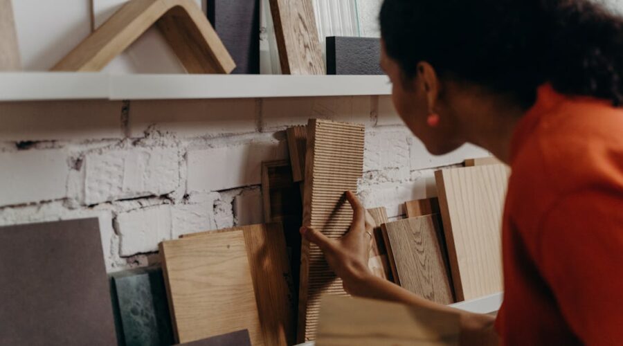 découvrez les critères essentiels pour la sélection des matériaux afin d'optimiser la performance, la durabilité et le coût de vos projets.